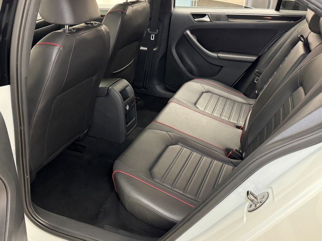 Thumbnail: 2014 Volkswagen Jetta - 27