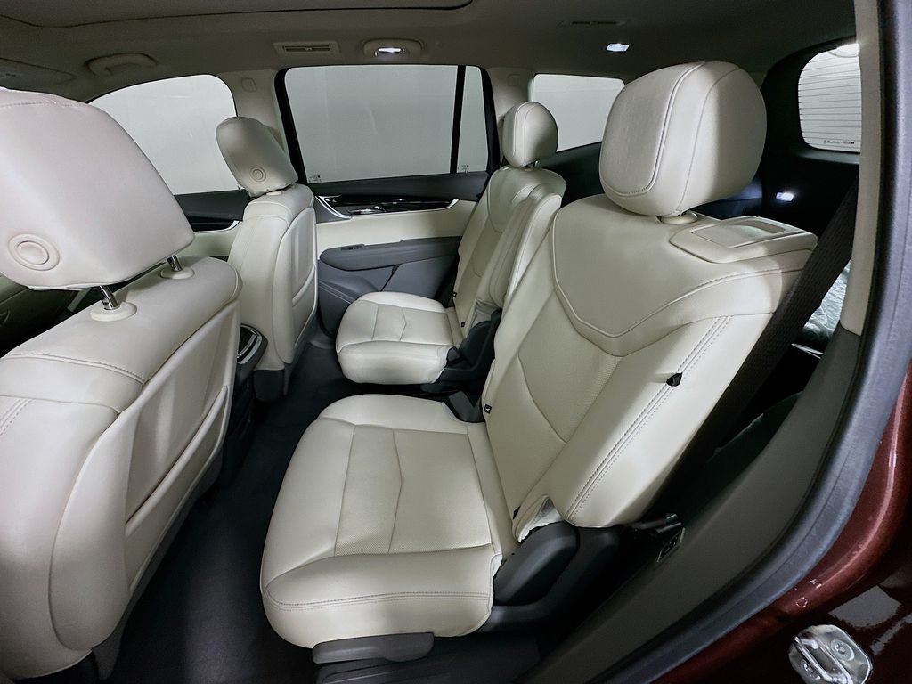 2022 Cadillac XT6 Premium Luxury 24