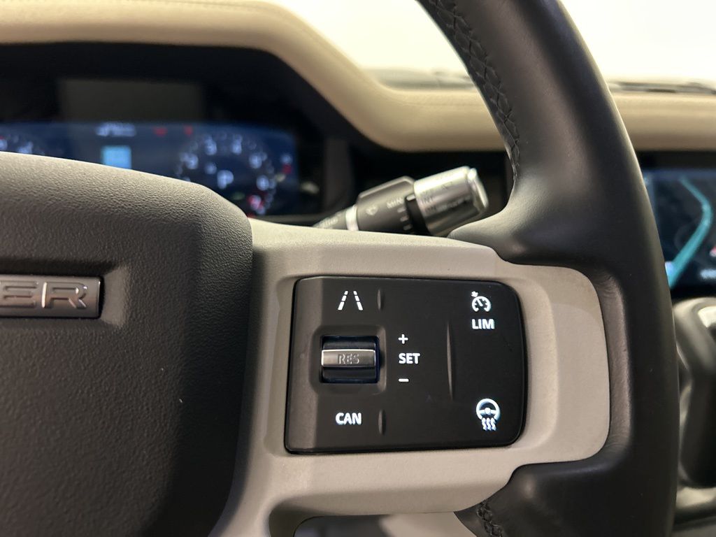 Thumbnail: 2021 Land Rover Defender - 15