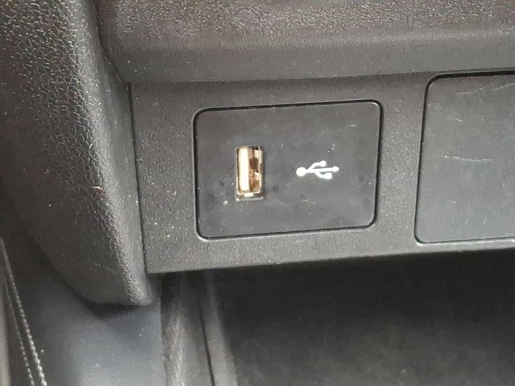 Thumbnail: 2023 Mitsubishi Outlander Sport - 25