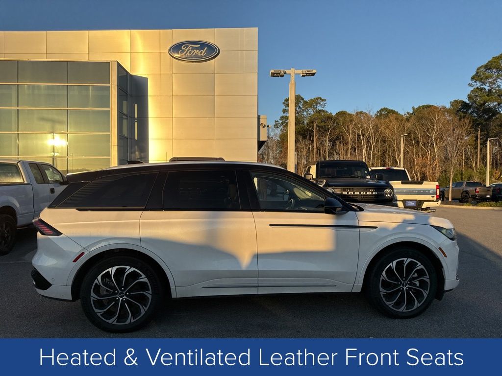 2024 Lincoln Nautilus Reserve