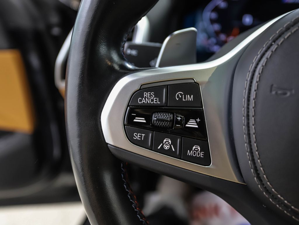 Thumbnail: 2023 BMW 8 Series - 11