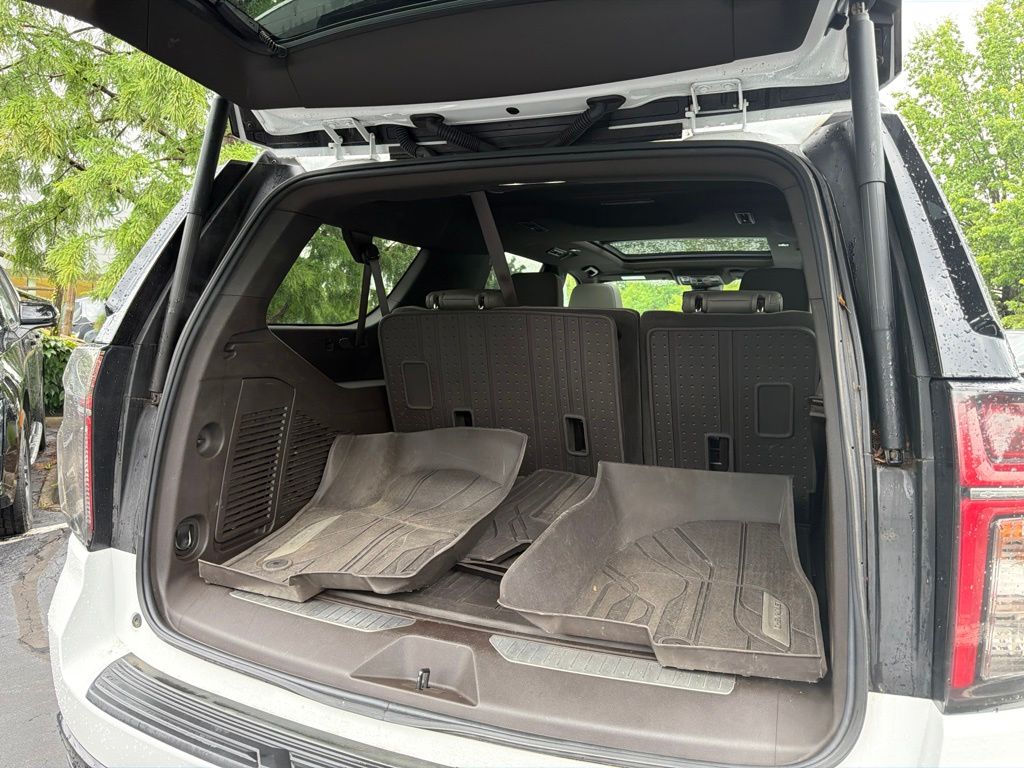 Used 2024 White Chevrolet Z71 image 17