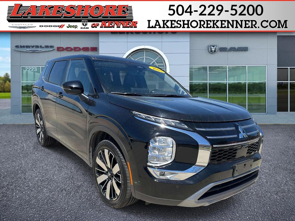 2025 Mitsubishi Outlander SE FWD