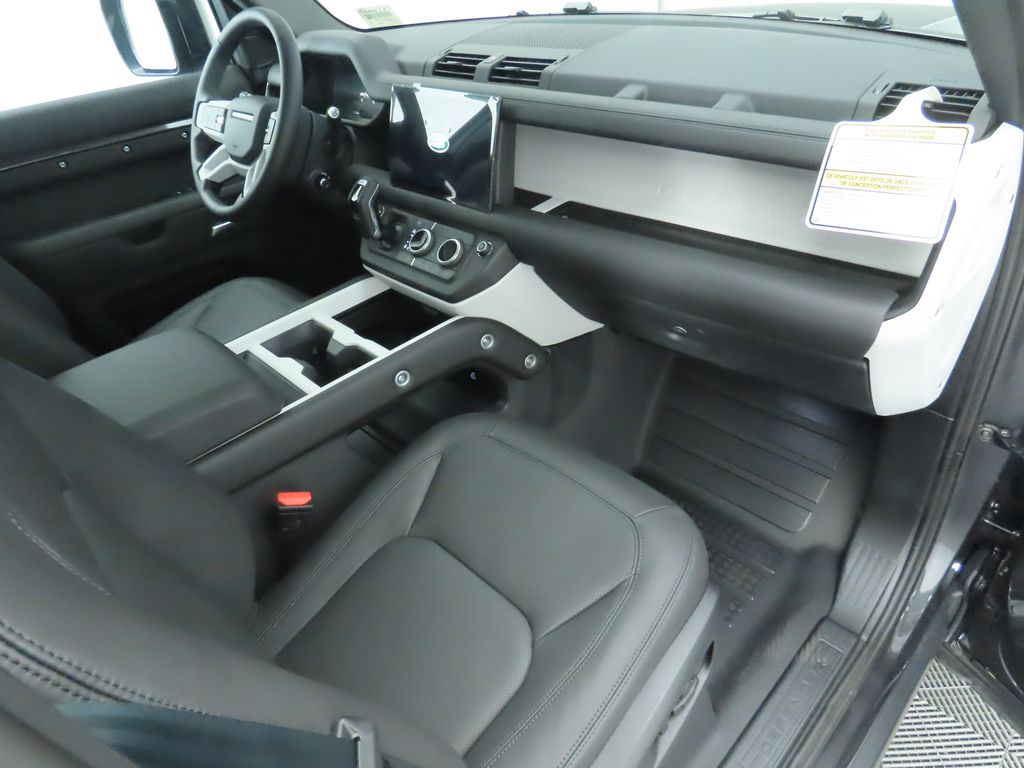 Thumbnail: 2025 Land Rover Defender - 19