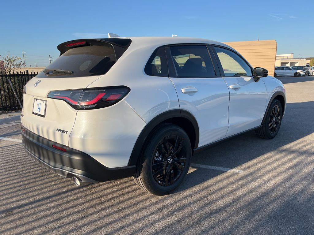 Thumbnail: 2026 Honda HR-V - 3