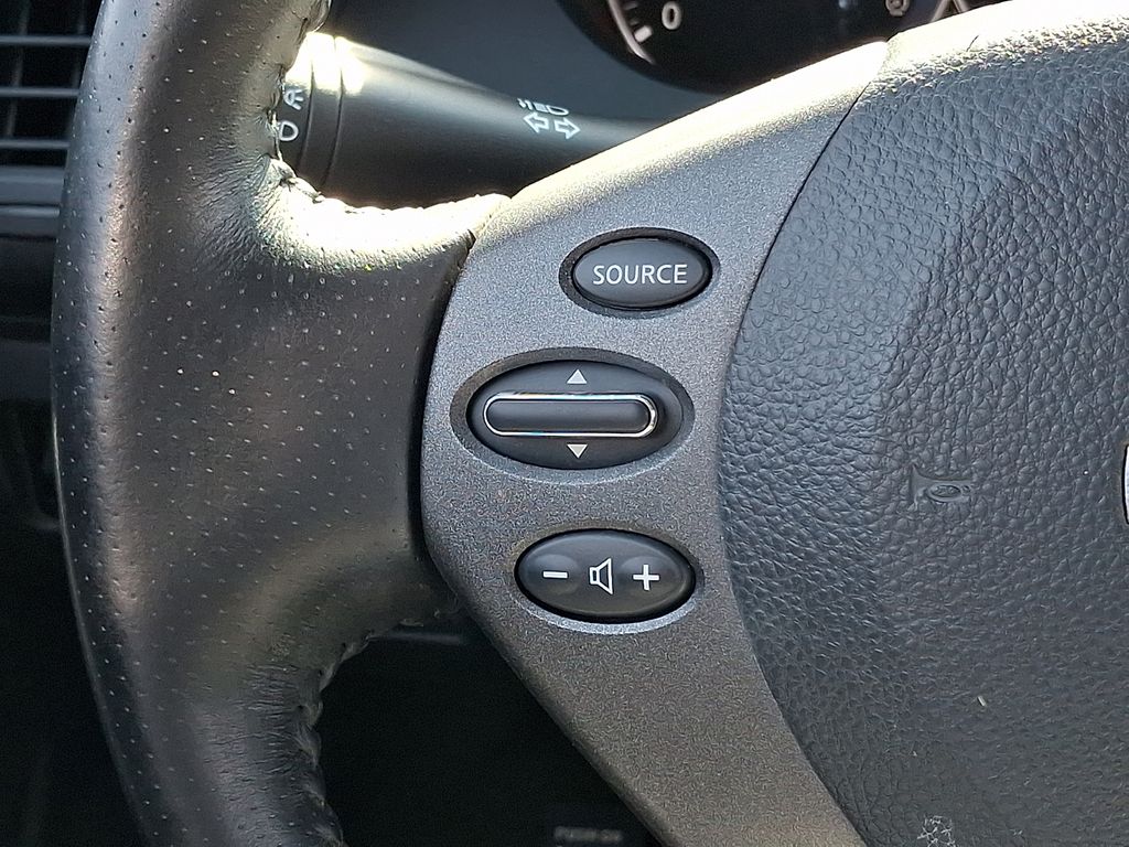 Thumbnail: 2010 Nissan Altima - 17