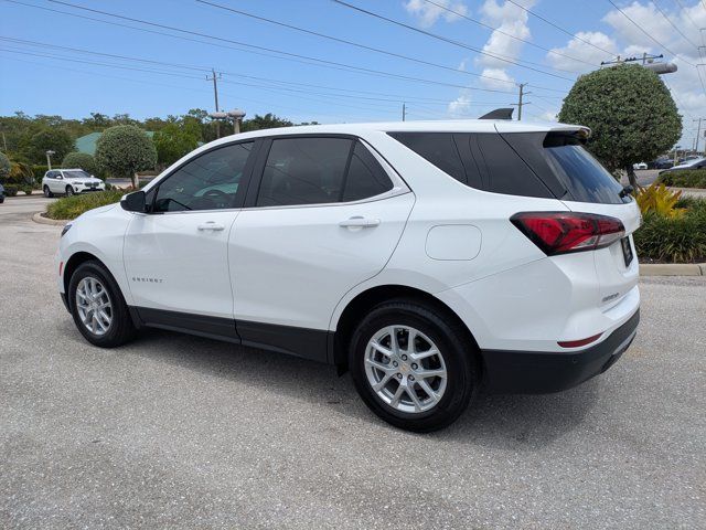 Used 2024 Summit White Chevrolet LT image 7