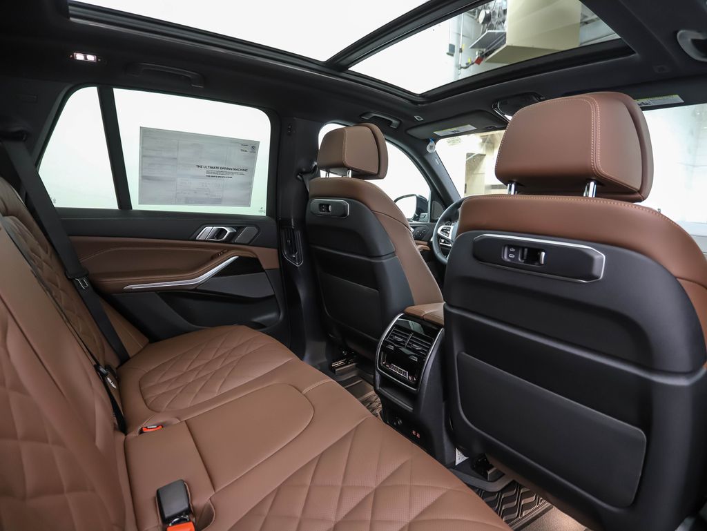 Thumbnail: 2026 BMW X5 - 26