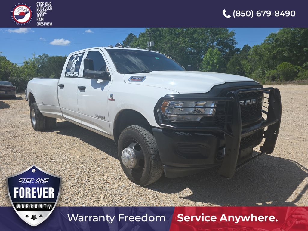 Bright White Clearcoat 2022 RAM 3500 Tradesman Crew Cab LB DRW 4WD Pickup Truck Four-Wheel Drive 6-Speed Automatic