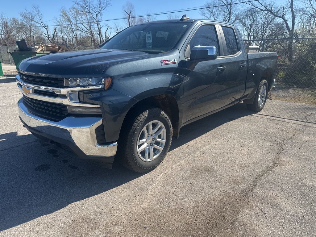 Shadow Gray Metallic 2019 Chevrolet Silverado 1500 LT Double Cab 4WD Pickup Truck Four-Wheel Drive 8-Speed Automatic