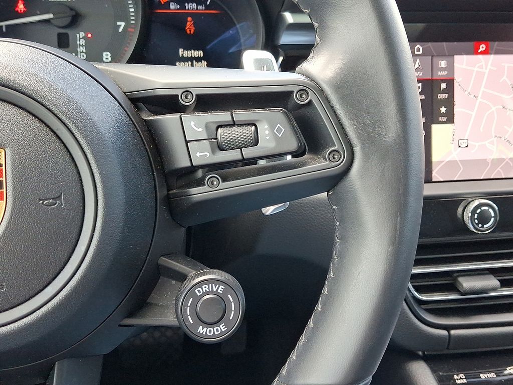 2024 Porsche Macan T 26