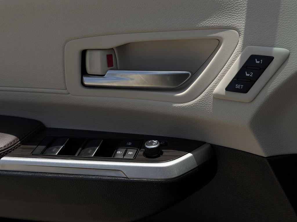 Used 2024 Toyota Sienna Van