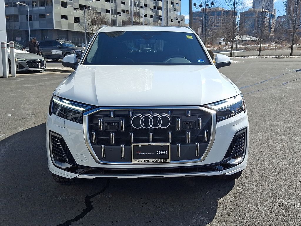 Thumbnail: 2025 Audi Q7 - 2
