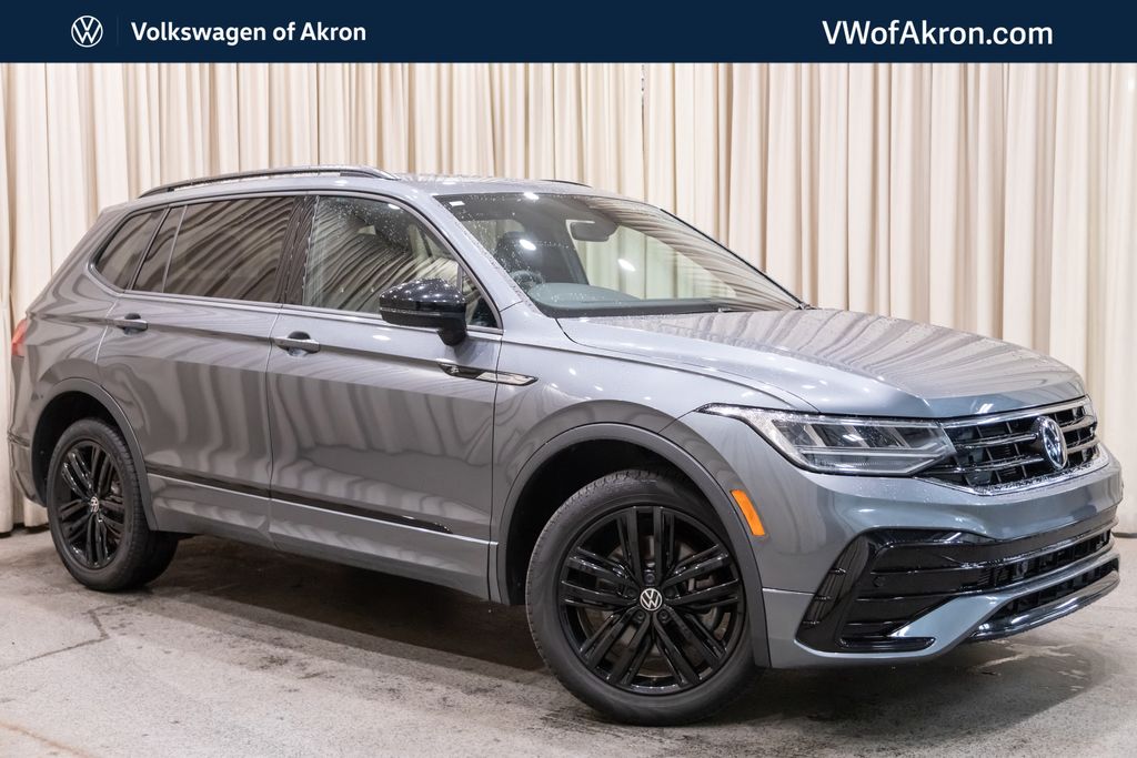 Platinum Gray Metallic 2022 Volkswagen Tiguan SUV / Crossover All-Wheel Drive 8-Speed Automatic