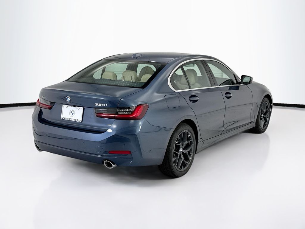 Thumbnail: 2025 BMW 3 Series - 5