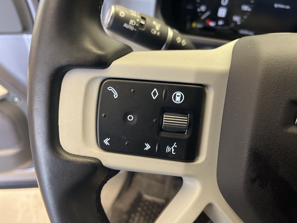 Thumbnail: 2024 Land Rover Defender - 14