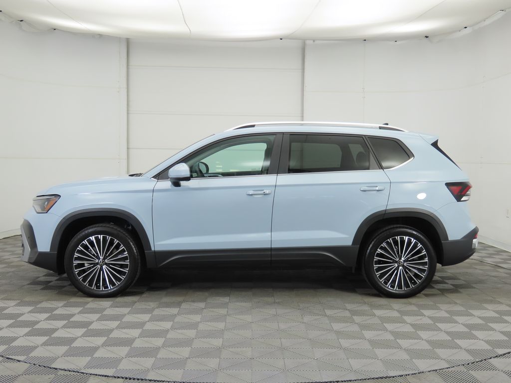 Thumbnail: 2026 Volkswagen Taos - 8