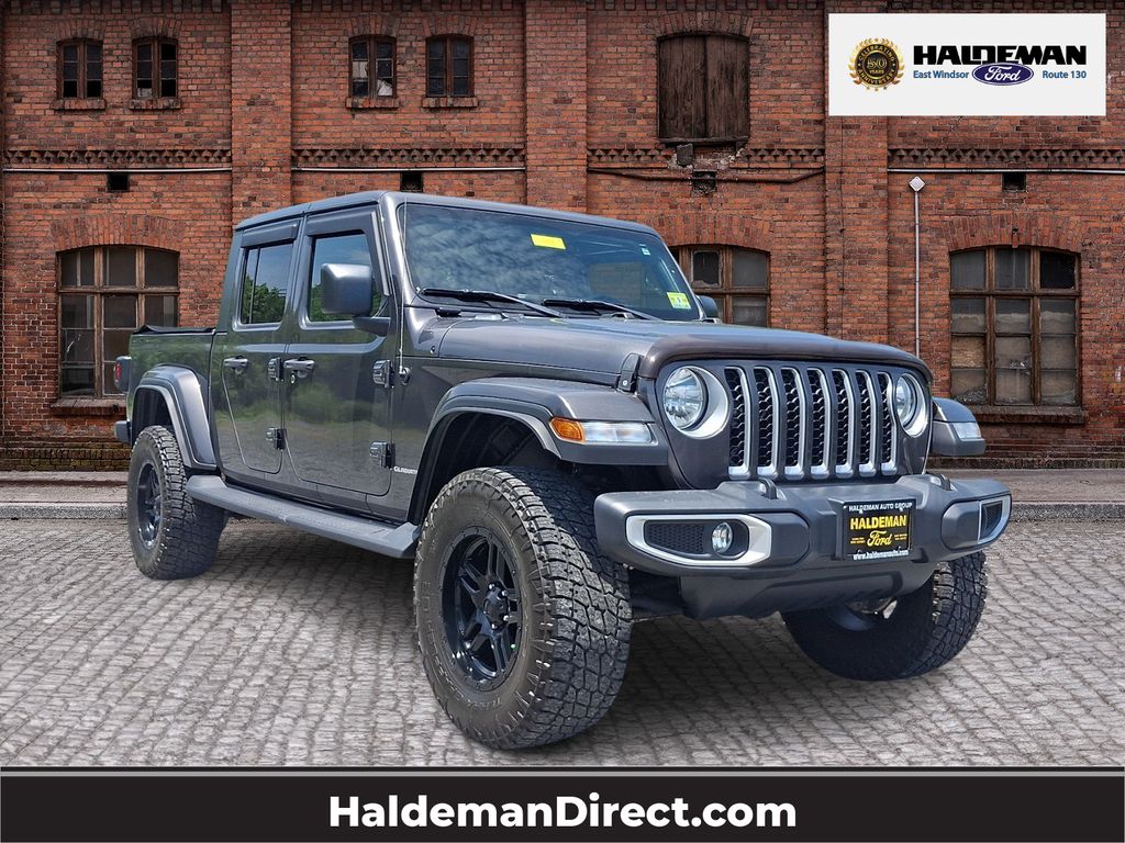 Gray (Granite Crystal Metallic Clearcoat) 2021 Jeep Gladiator Overland Crew Cab 4WD Pickup Truck Four-Wheel Drive 6-Speed Manual