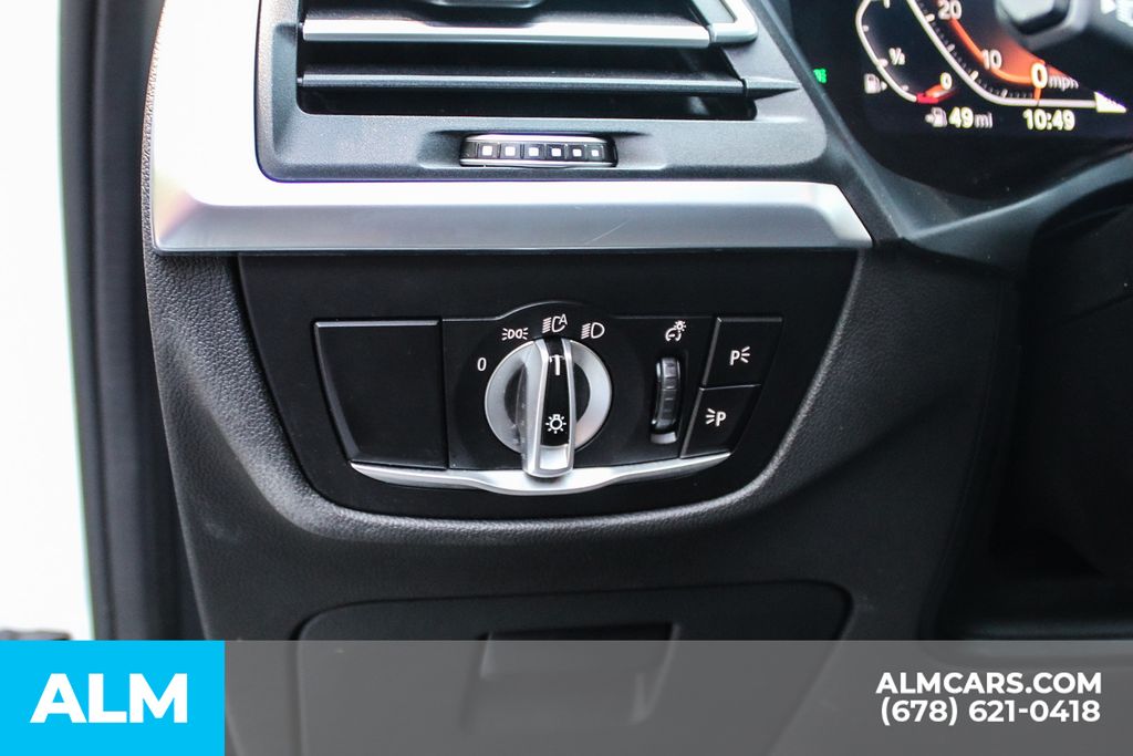 Used 2024 White BMW xDrive30i image 31