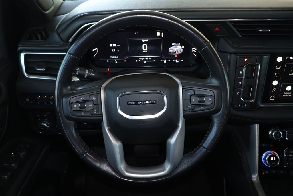 2022 GMC Yukon Denali 12