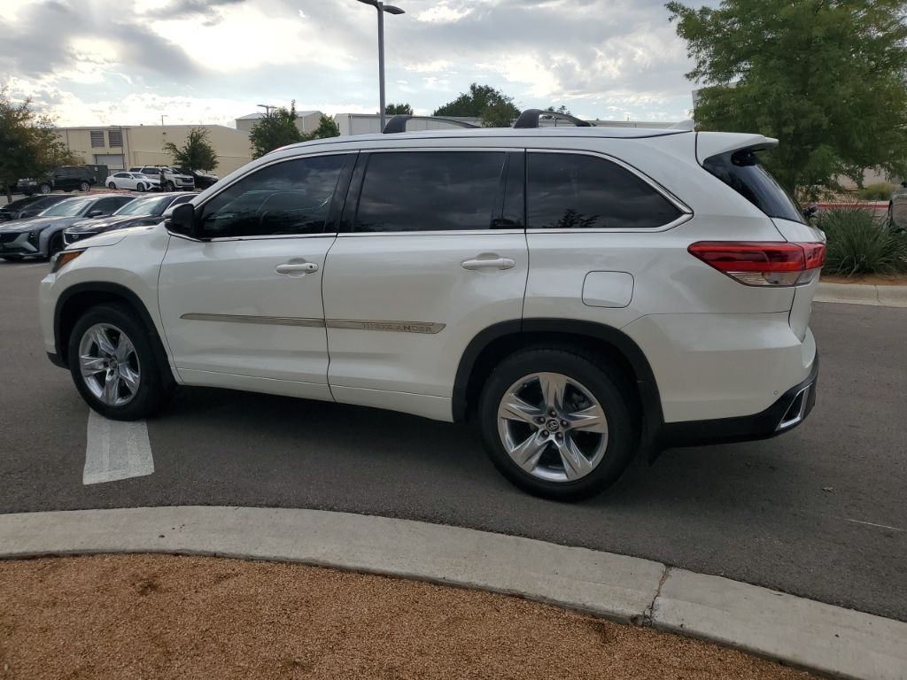 Used Car 2017 Toyota Highlander  Limited For Sale Under $25,000 In Austin, Texas