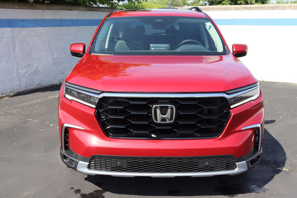 2025 Honda Pilot Touring 8