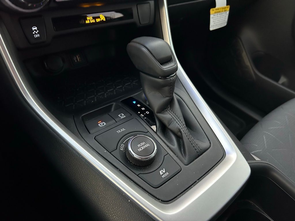 Thumbnail: 2024 Toyota RAV4 - 27