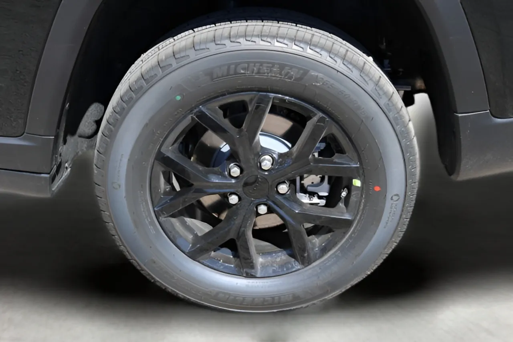 View vehicle photo 6