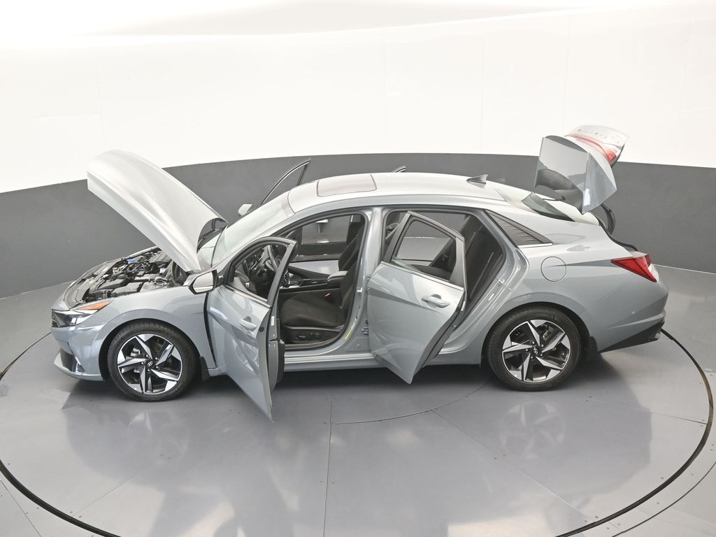 Used 2022 Electric Shadow Hyundai SEL image 60