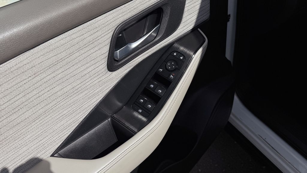 Used 2023 Nissan Rogue SV 4D Sport Utility