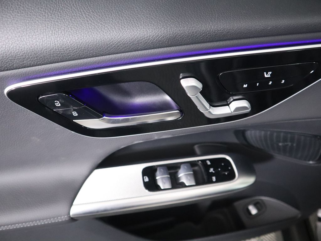 Thumbnail: 2026 Mercedes-Benz GLC - 24