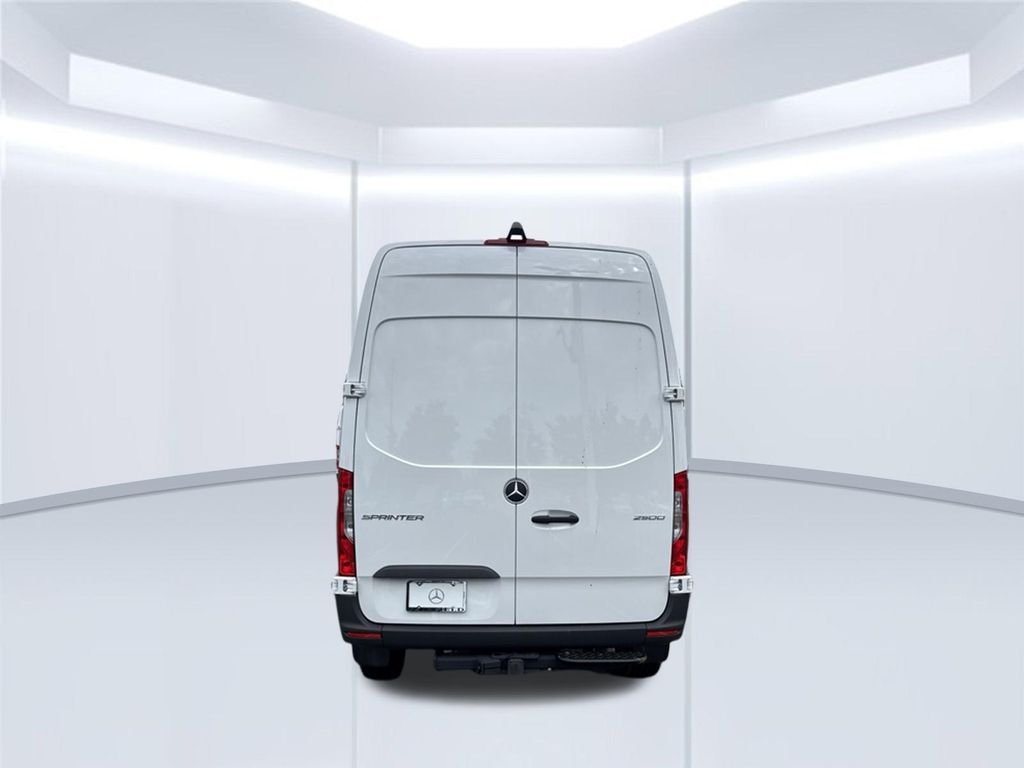 Thumbnail: 2026 Mercedes-Benz Sprinter - 4