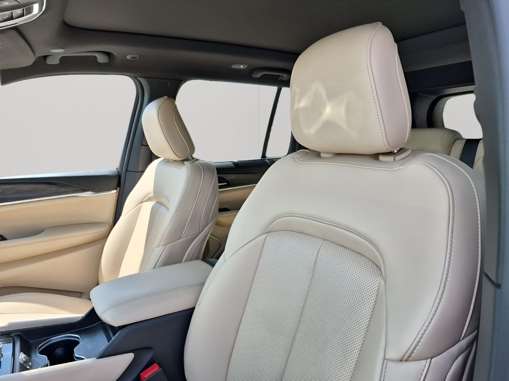 Used Car 2024 Jeep Grand Cherokee  Limited For Sale Under $35,000 In Austin, Texas