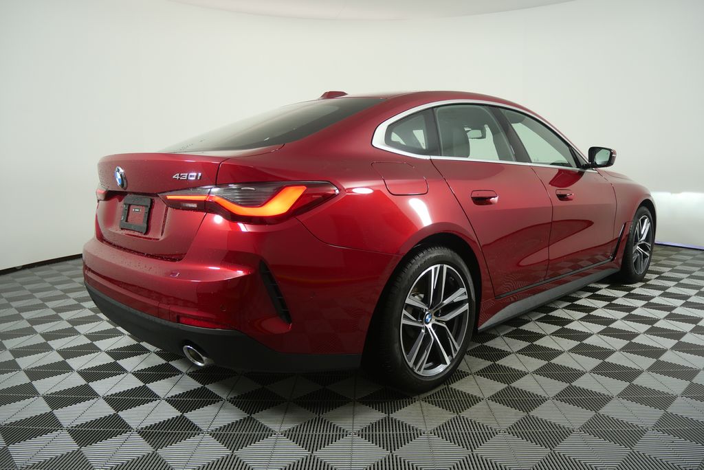 Thumbnail: 2025 BMW 4 Series - 3