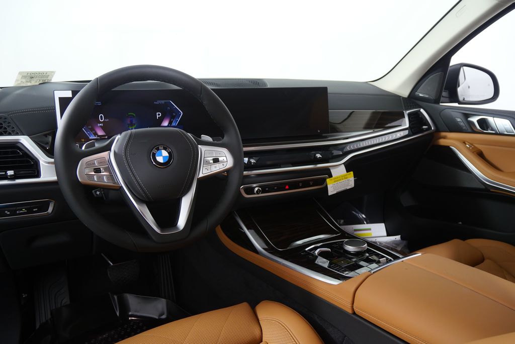 Thumbnail: 2026 BMW X7 - 19