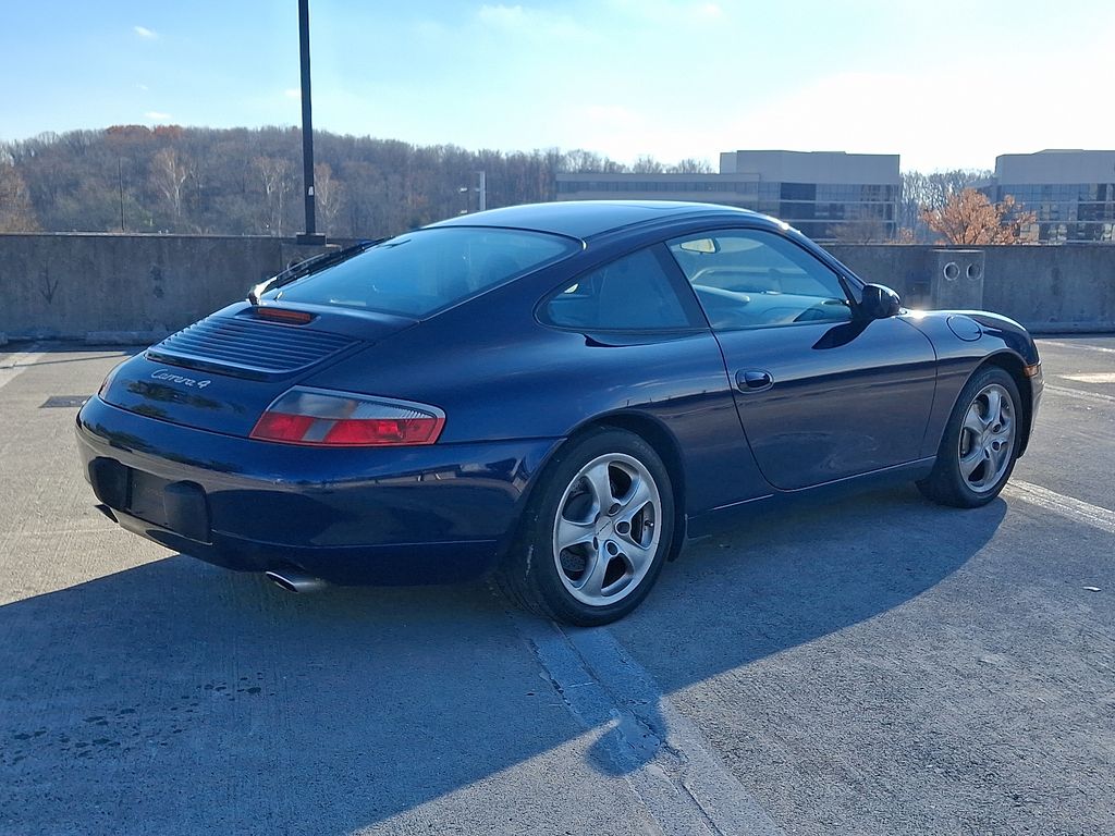 Thumbnail: 2001 Porsche 911 - 8