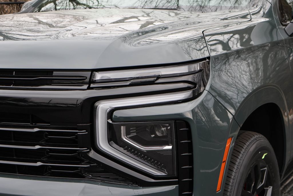 2025 Chevrolet Tahoe RST 3