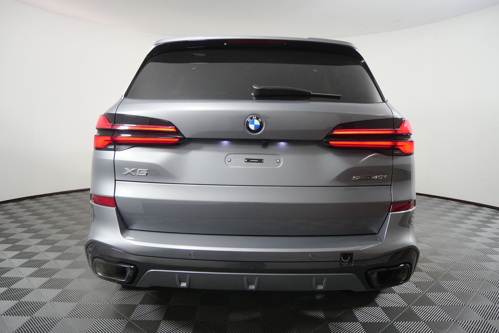 Thumbnail: 2026 BMW X5 - 4