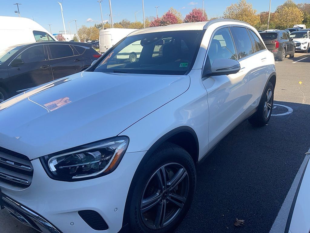 Thumbnail: 2022 Mercedes-Benz GLC - 3