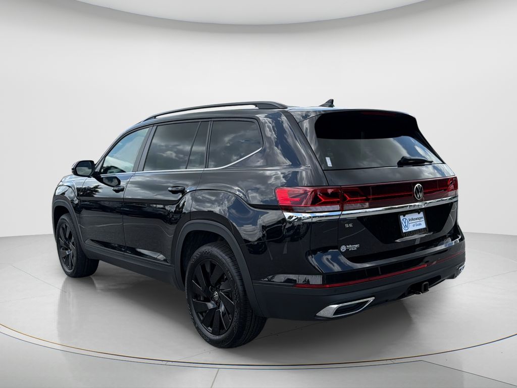 New 2026 Black Volkswagen 2.0T SE w/Technology image 7