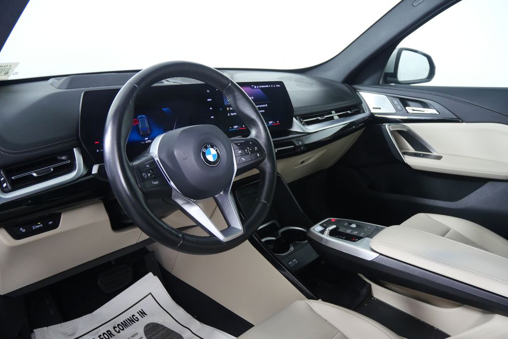 Thumbnail: 2023 BMW X1 - 12