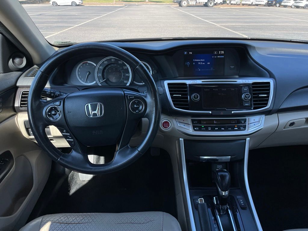 Thumbnail: 2015 Honda Accord - 11