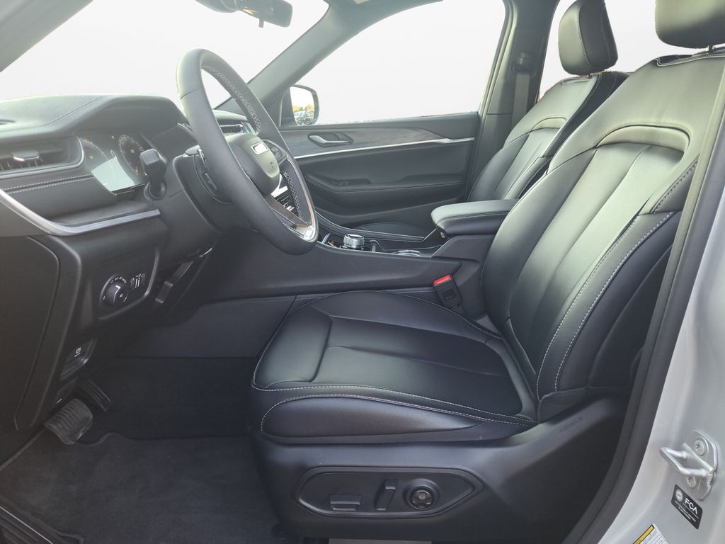 New Car 2025 Jeep Grand Cherokee L  Limited For Sale Under $40,000 In Austin, Texas