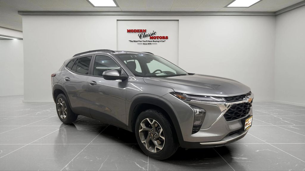 2025 Chevrolet Trax LT FWD