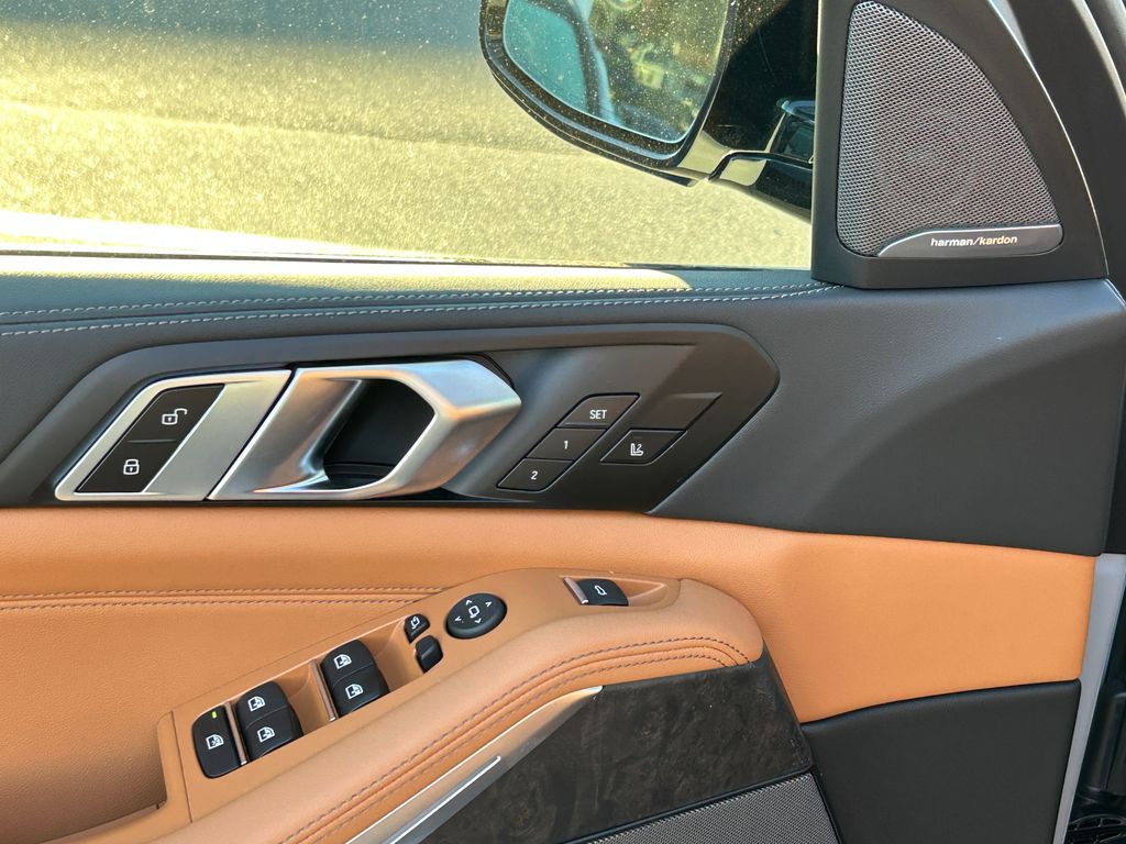 Thumbnail: 2026 BMW X5 - 12