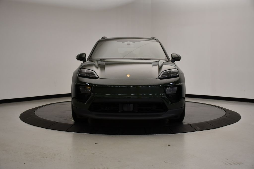 Thumbnail: 2025 Porsche Macan - 10