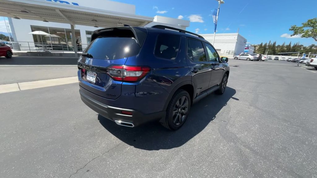 Thumbnail: 2025 Honda Pilot - 8