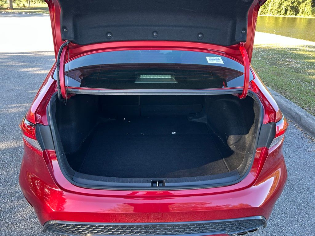 Thumbnail: 2021 Toyota Corolla - 10