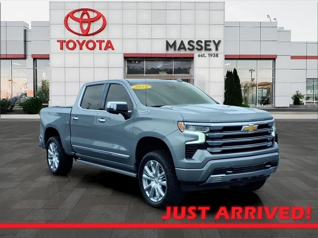 Sterling Gray Metallic 2024 Chevrolet Silverado 1500 Pickup Truck Four-Wheel Drive Automatic